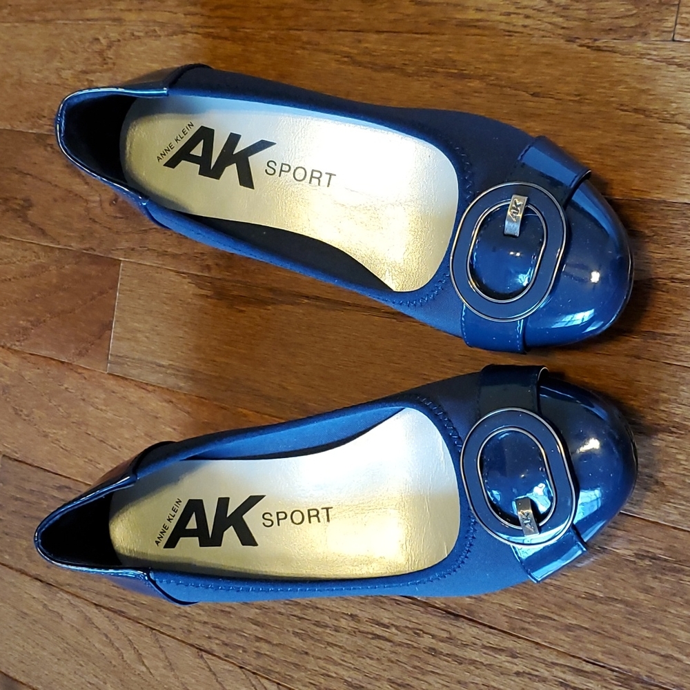 Anne Klein navy blue wedge heels